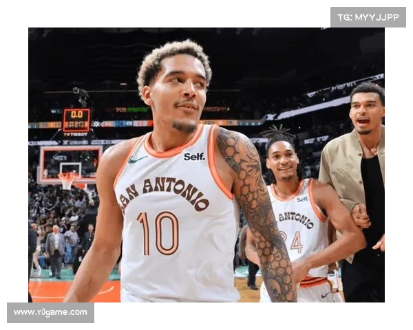 索汉被马刺裁掉成为自由球员仍有资格签双向合同