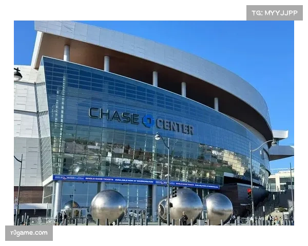 勇士新主场大通中心将启动首批重大升级,聚焦观赛科技体验 勇士新主场大通中心将启动首批重大升级,聚焦观赛科技体验